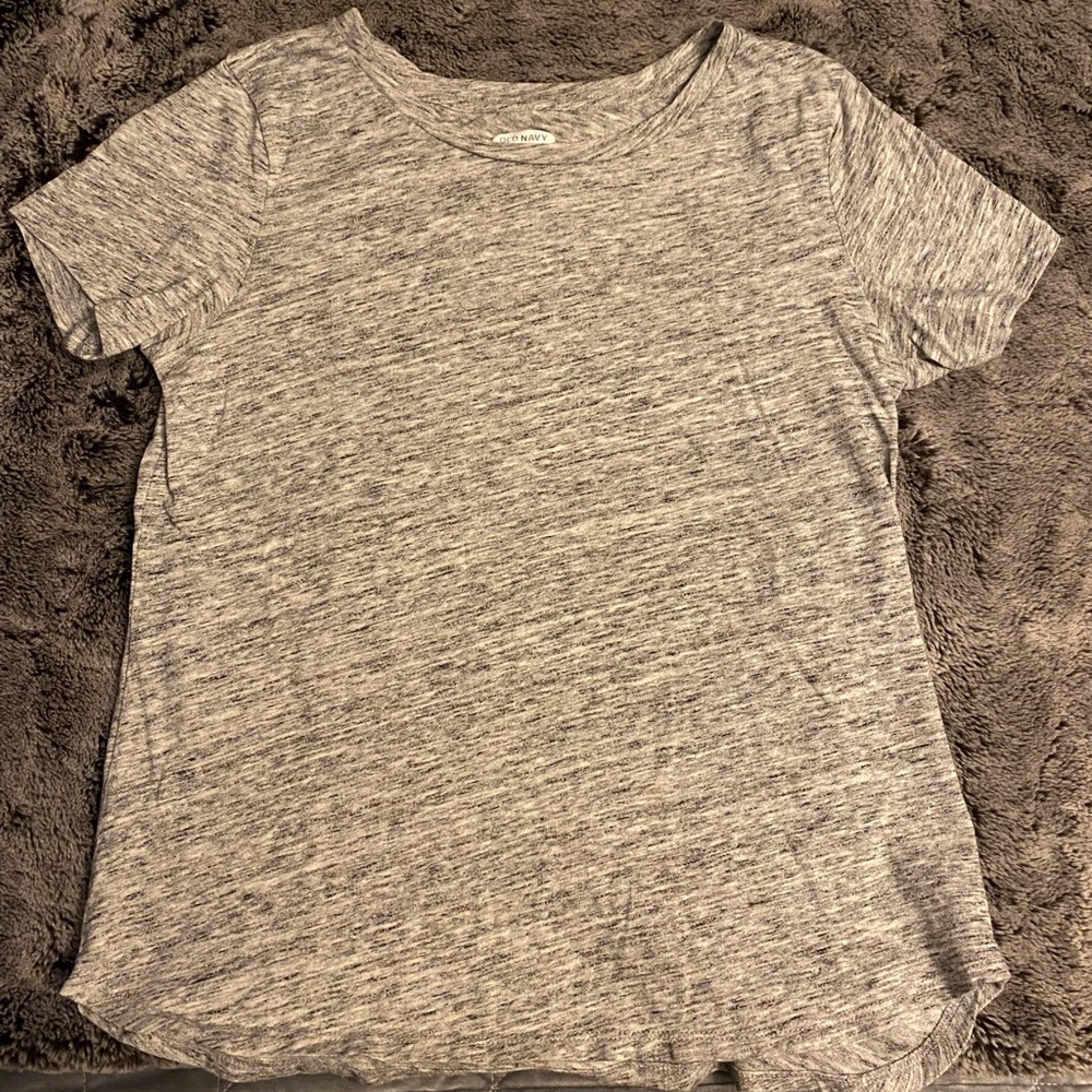 Grey everywhere t-shirt from Old Navy.
